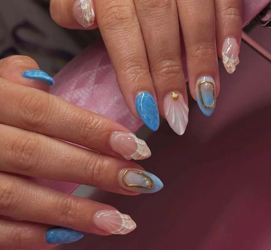 Seashell Gold Accents