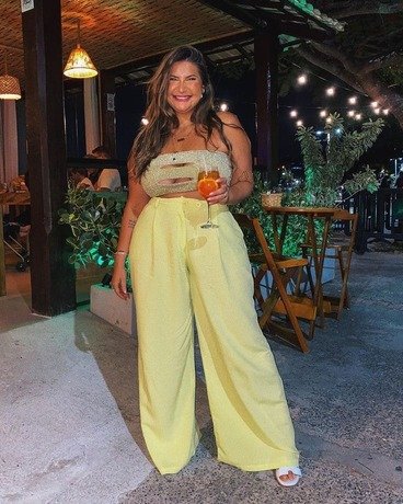 Soft yellow wide-leg pants