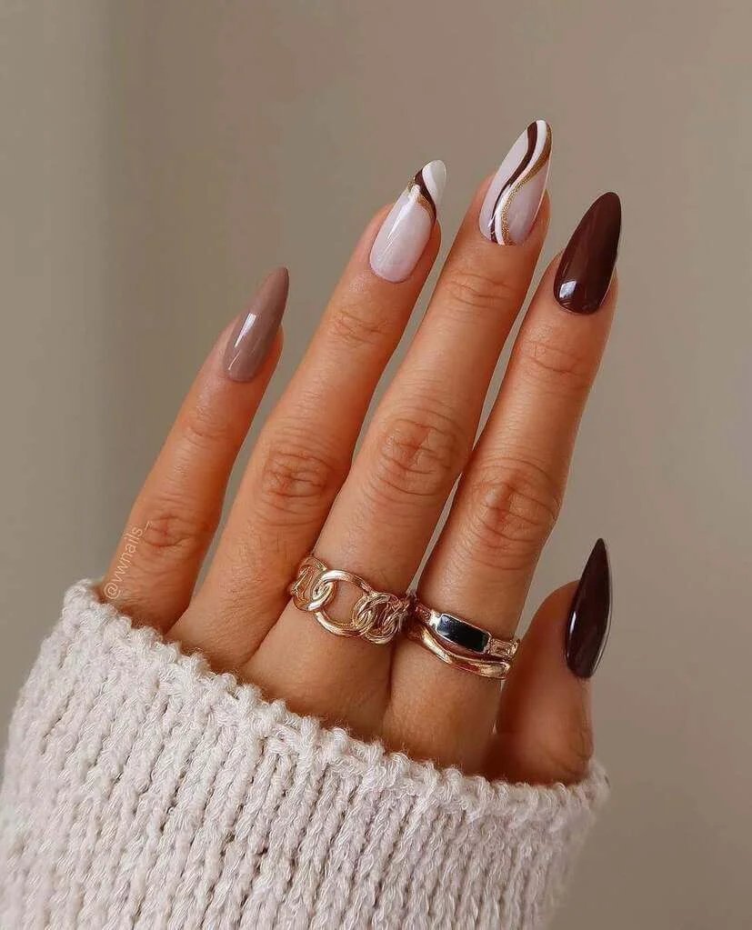 Brown swirl gold accent
