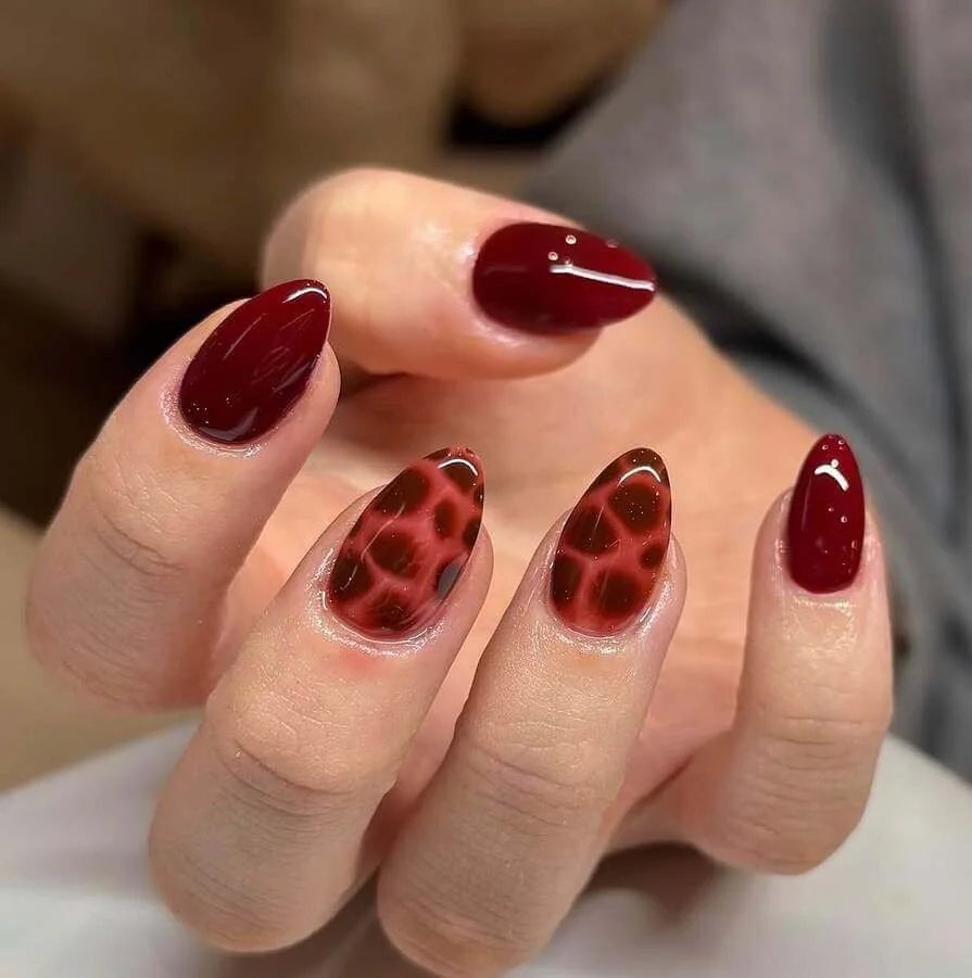 Maroon tortoiseshell texture