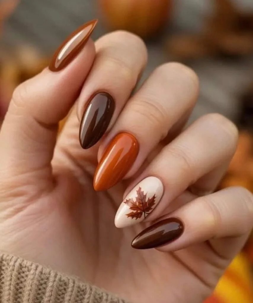 Fall leaf accent nail