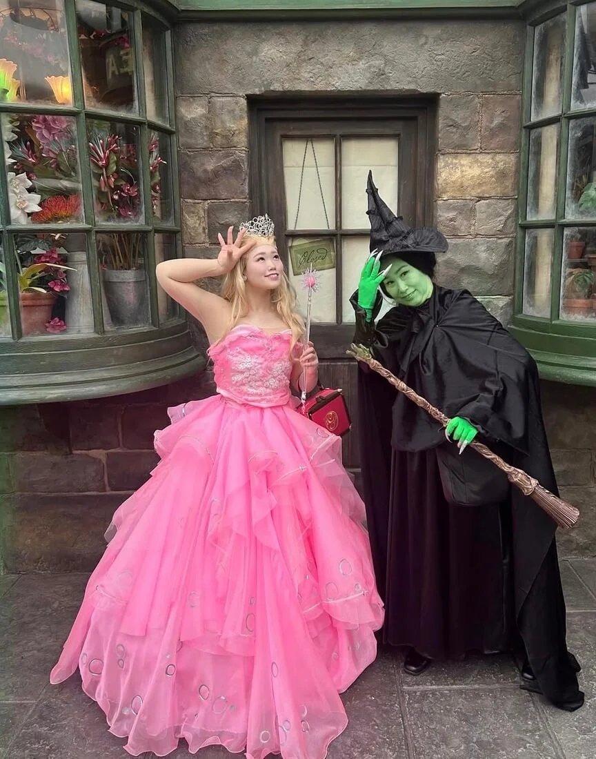 Glinda and Elphaba costumes