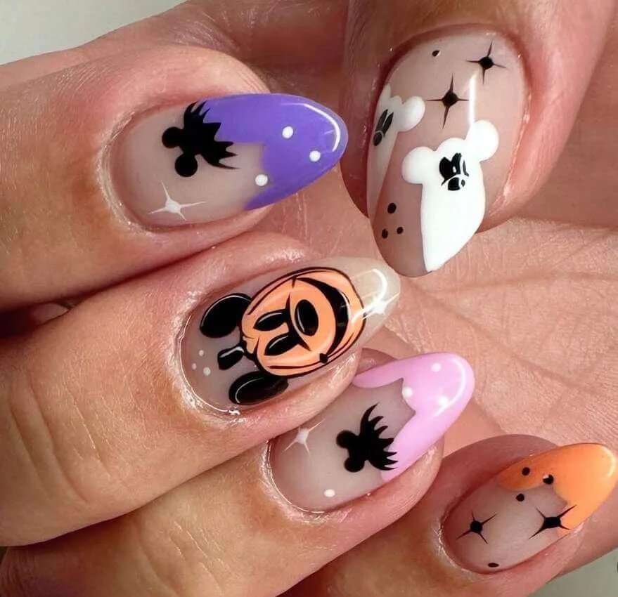 Mickey pumpkin nails