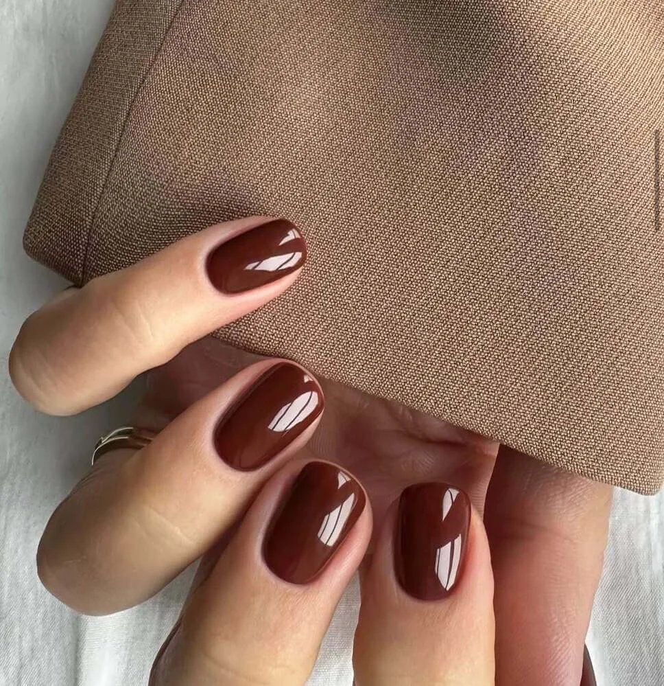 Mocha Brown Short Nails