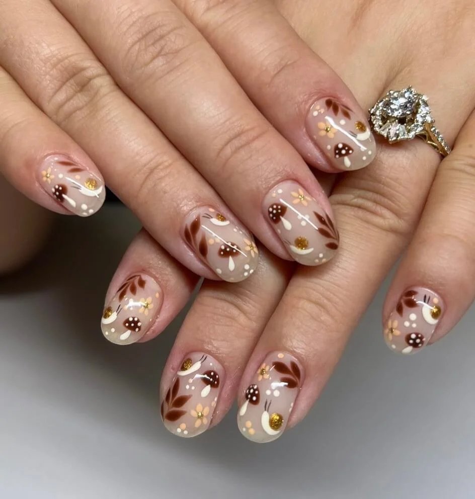 Woodland mushroom nails